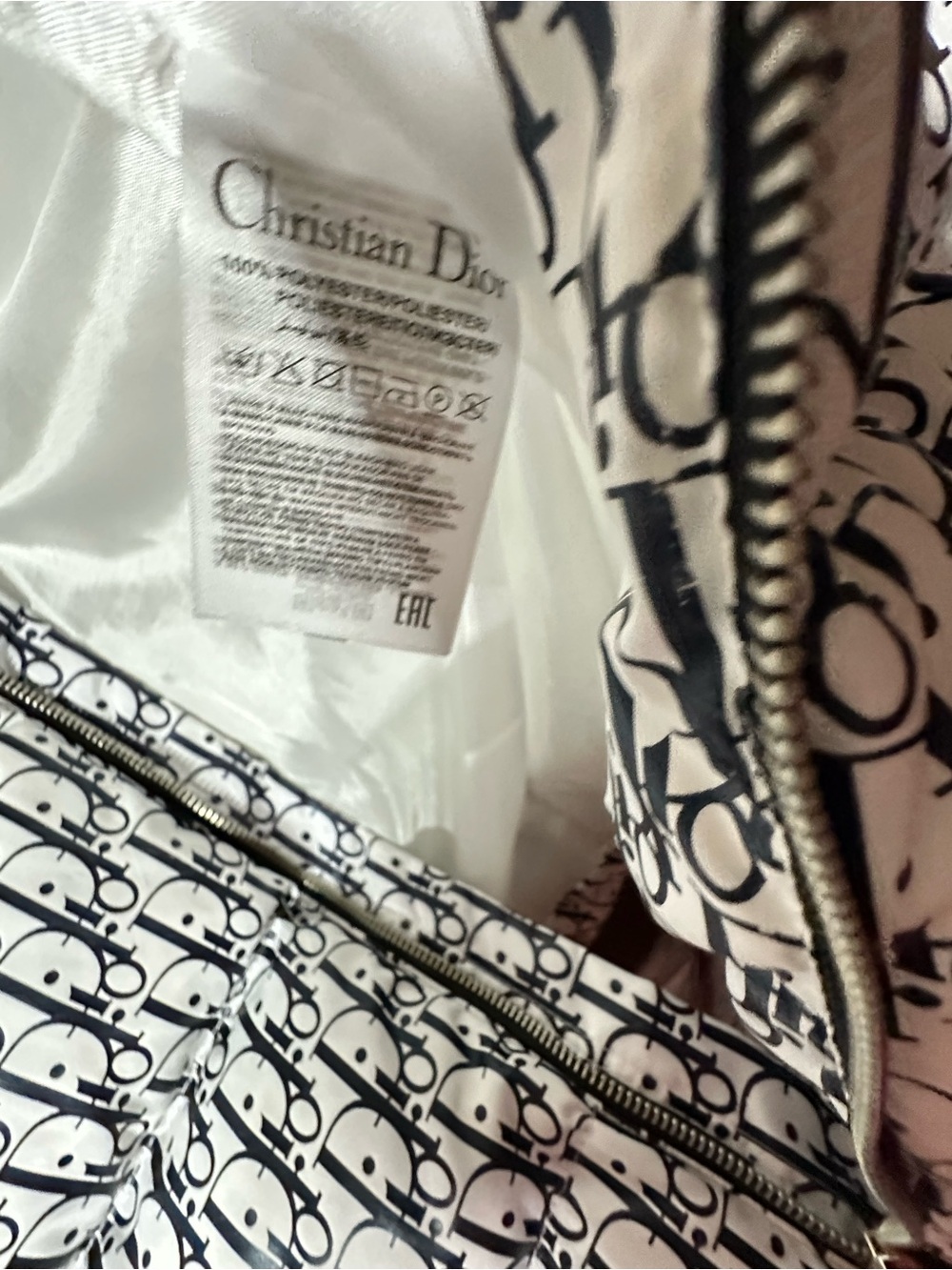 Designer Inspired Men’s White and Black Monogram Quilted Vest XXL NWOT - Picture 8 of 12